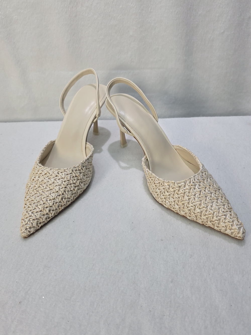 Women’s Cream Woven Pointed-Toe Slingback Heels EU 41  US 10.5